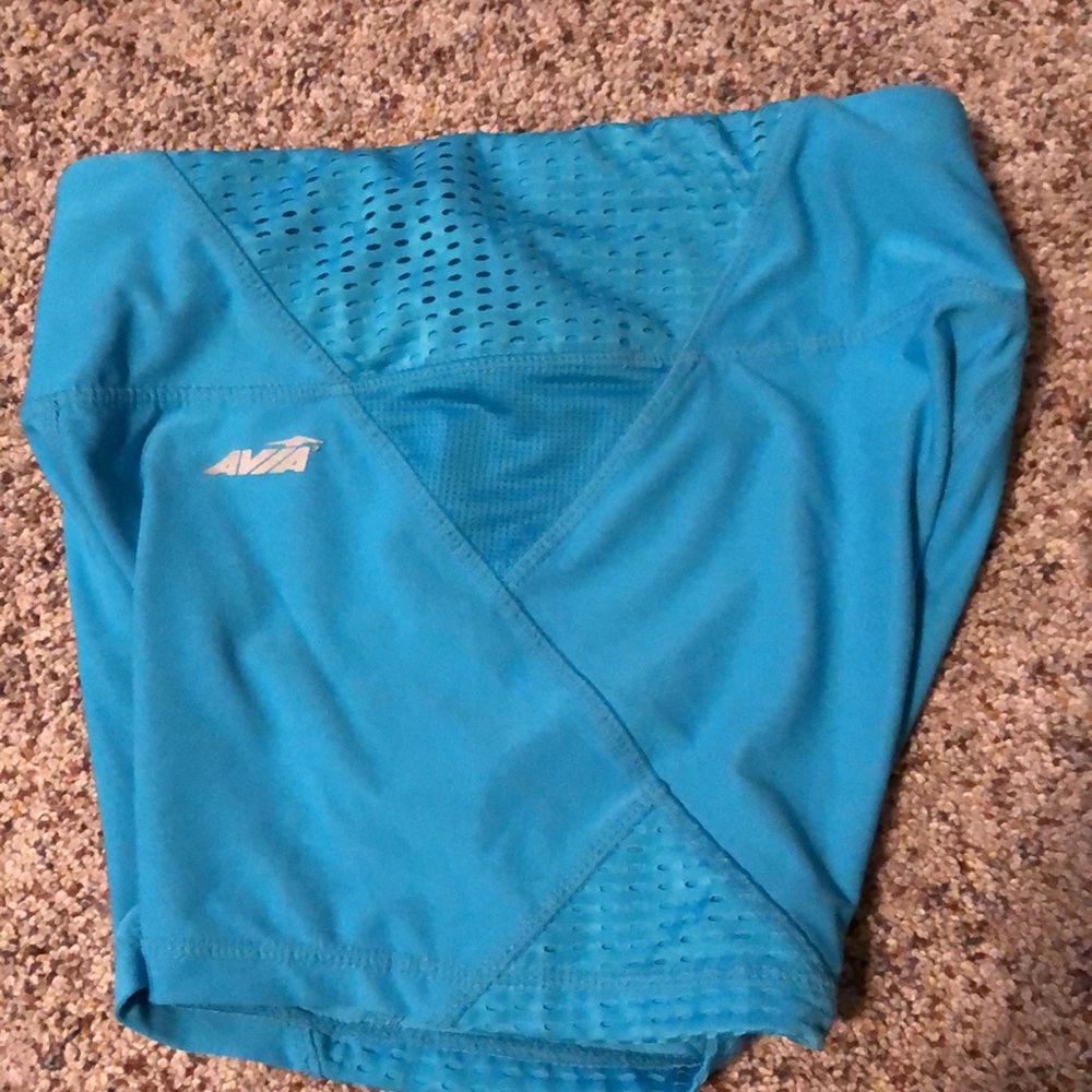 Shorts - Picture 3 of 4